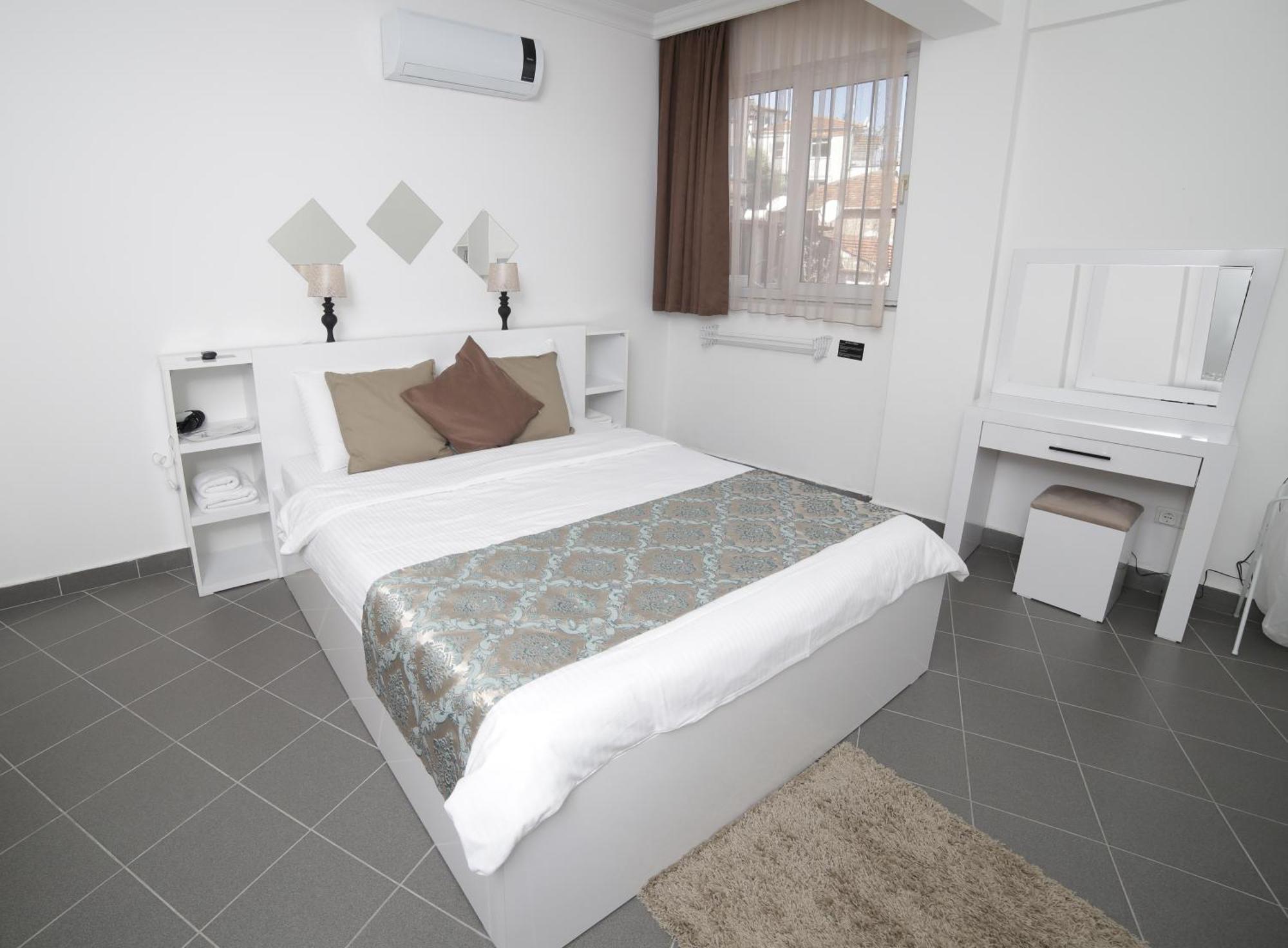 Downtown Fethiye Cozy Rooms ภายนอก รูปภาพ